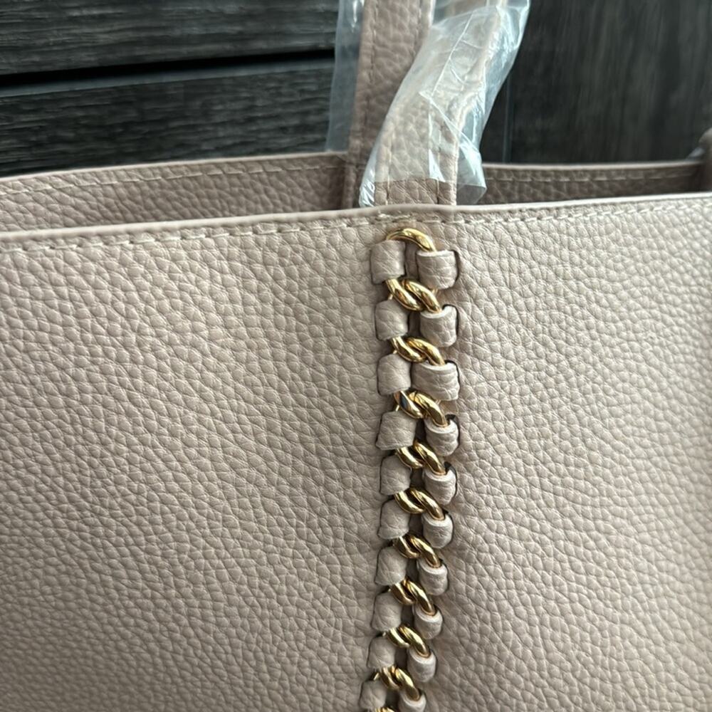 Badgley Mischka NWT Decorative Chain Tote in Taupe color and gold hardware. - Picture 4 of 10